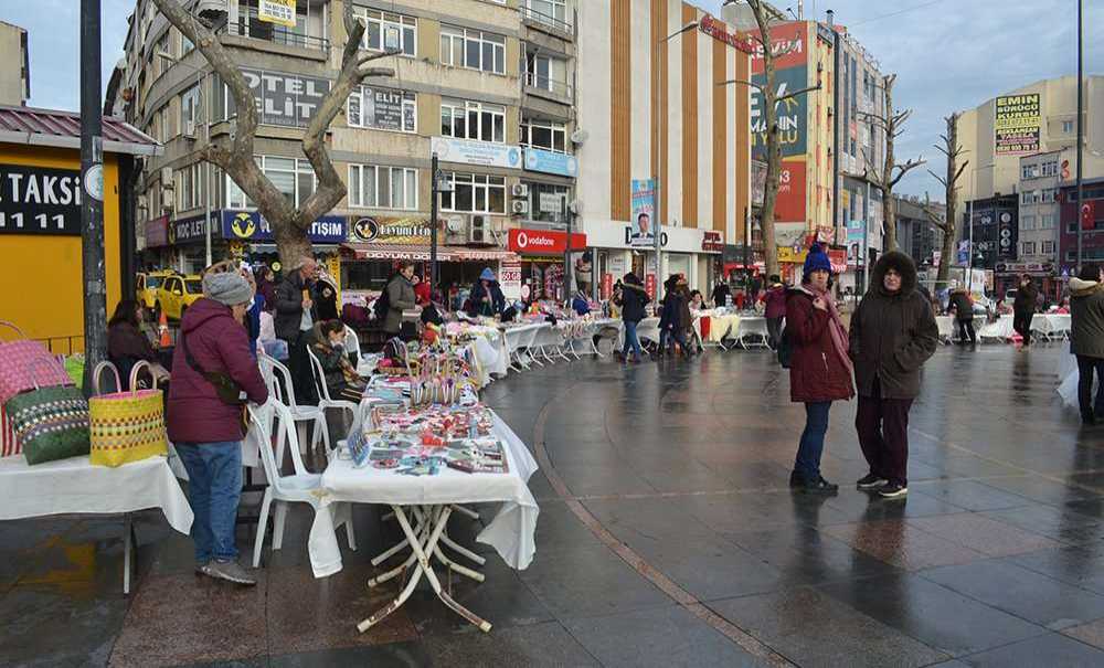 Özel Günde Hanımeli Kermesi Düzenlendi