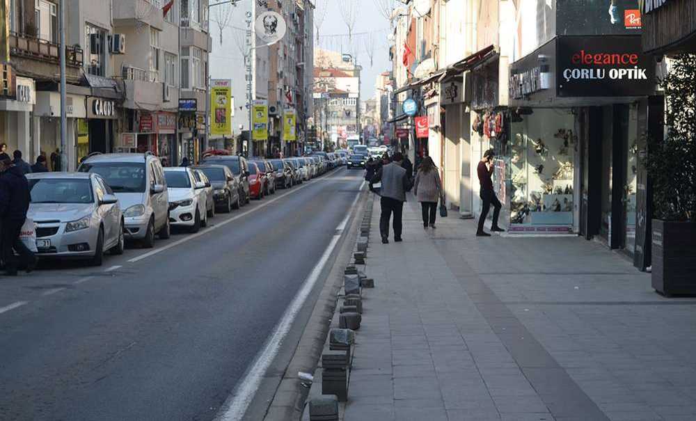 Omurtak'ta Var, Kumyol Caddesi'nde Neden Yok