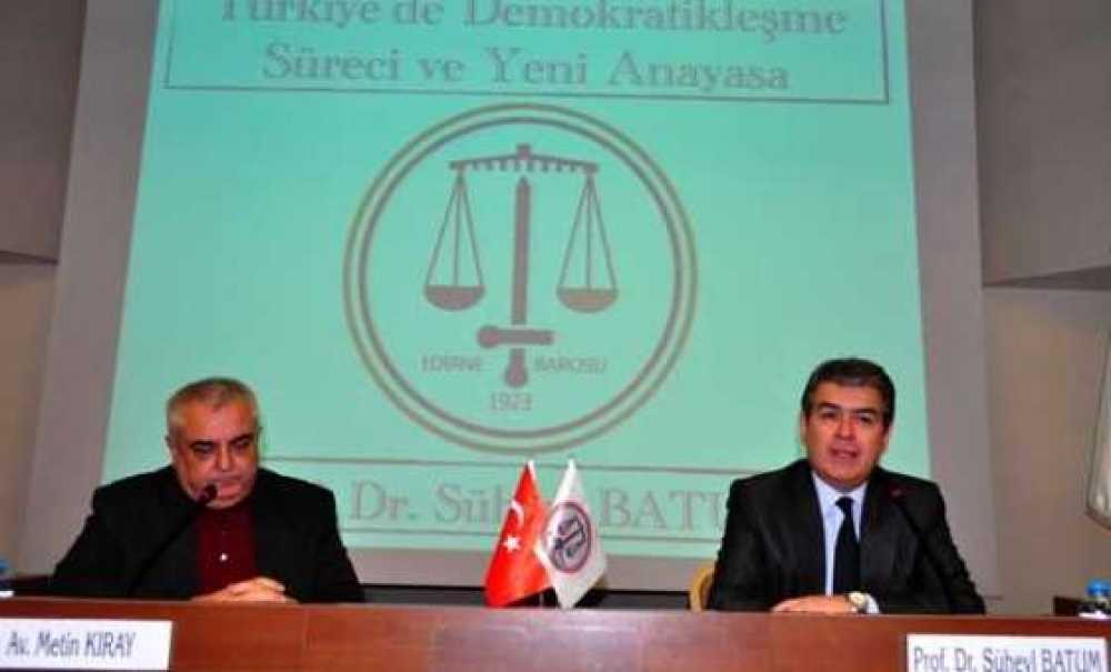 Chp'li Batum: “Anayasalar Toplumsal Yapıların Üzerine Oturtulmalı”