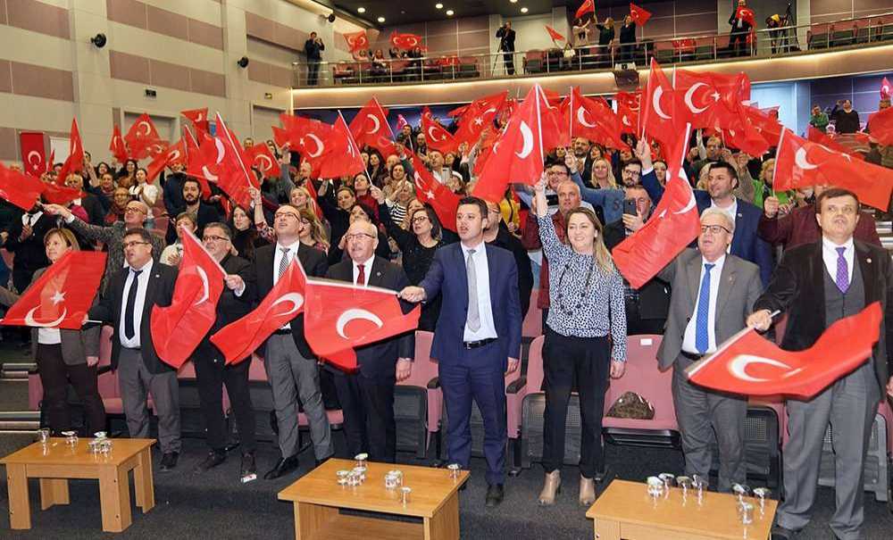 Senfonik Destan Konseri İzleyenleri Büyüledi