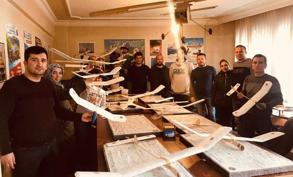 Rehber Öğretmenlere Model Uçak Kursu Verildi