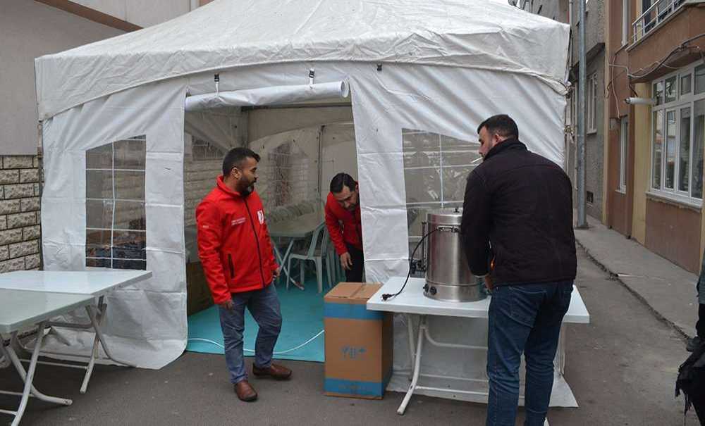 Kızılay Çorlu Şubesi Taziye Çadırı Kurdu