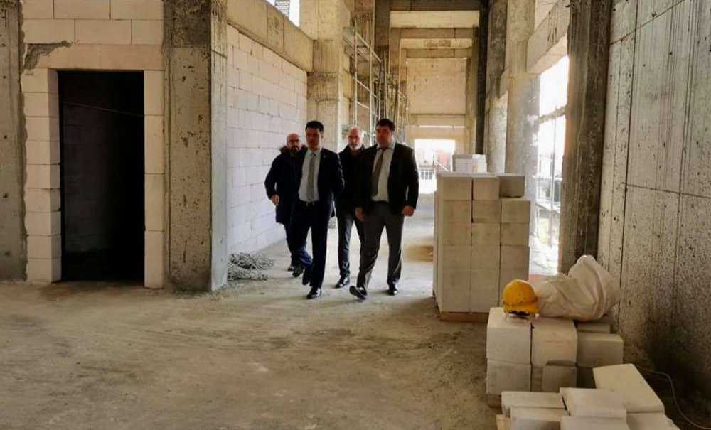 Aylardır Çivi Bile Çakılmayan Spor Salonunda Çalışmalar Başladı