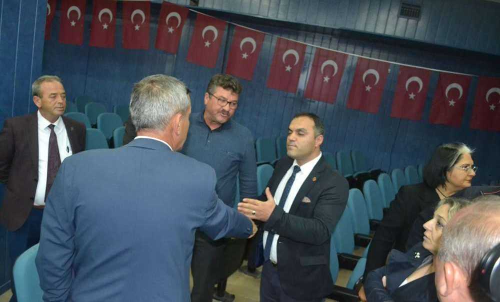 İstifa Eden Muhtarlar Derneğe Tekrar Üye Oldu