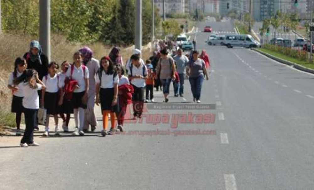 Çile Dolu Okul Yolu Artık Düzeliyor