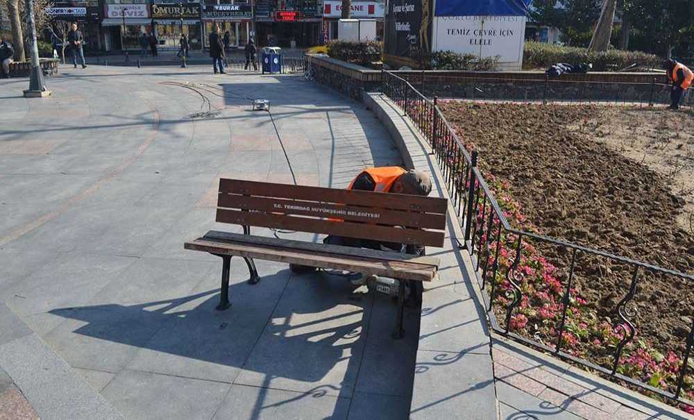 Bankta Değil Evinde Otur Çorlu