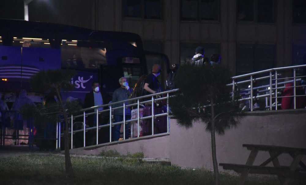 Yurt Dışından Gelen 175 Öğrenci Yurda Yerleştirildi