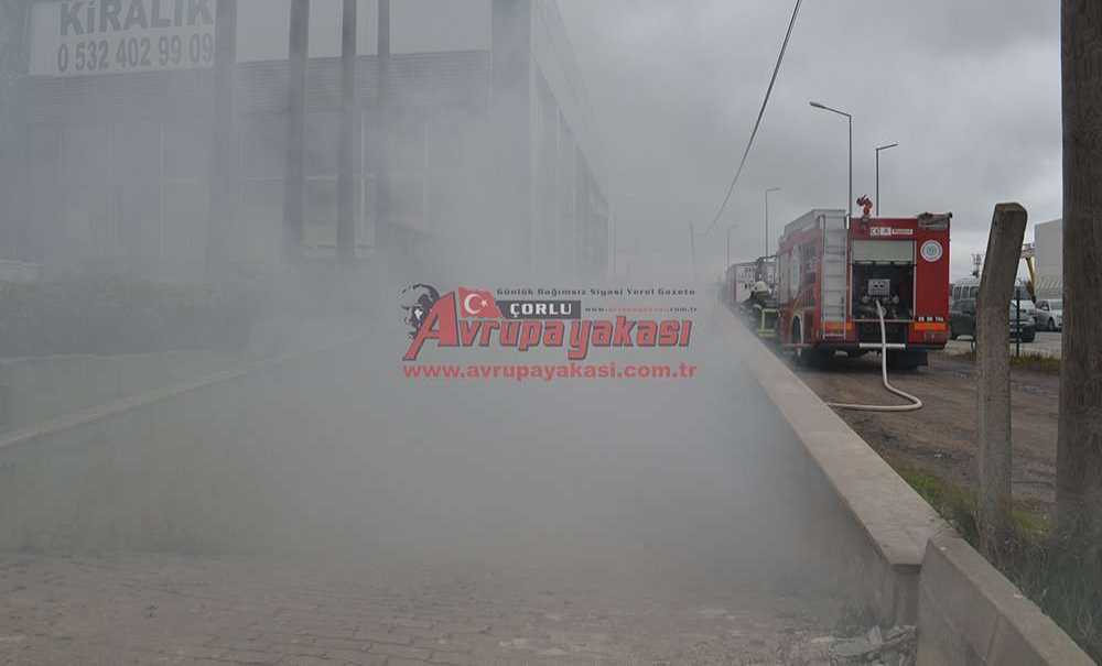 Çorlu'da Korkutan Yangın