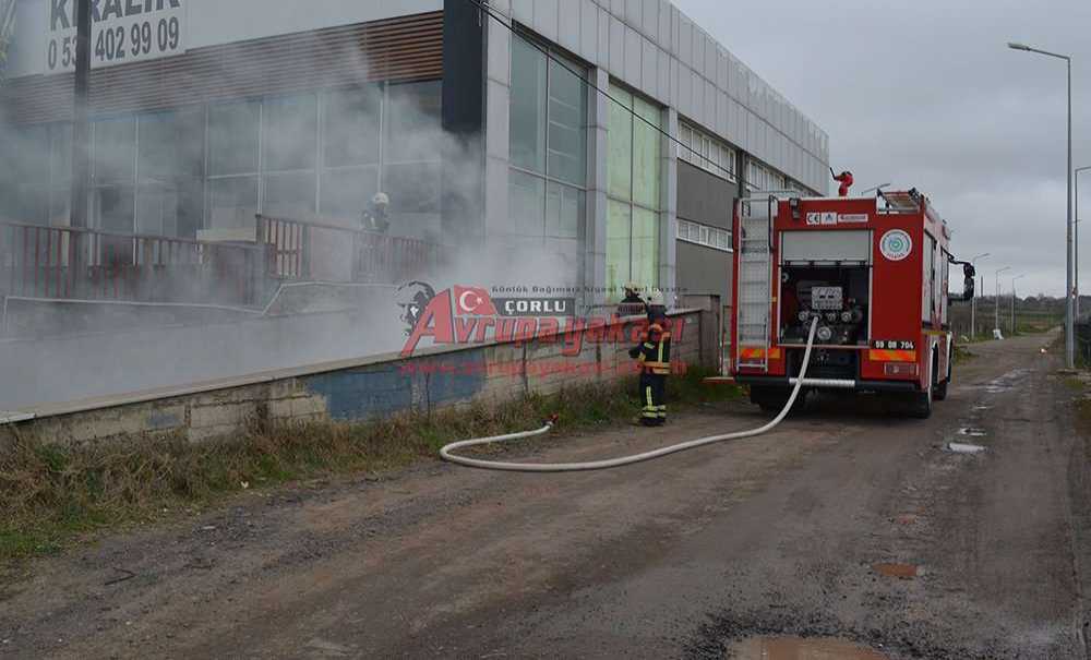 Çorlu'da Korkutan Yangın