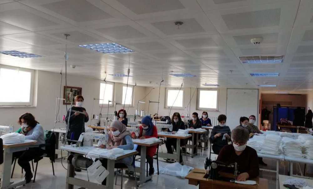 Çorlu Halk Eğitim Merkezi Maske Dikimine Başladı