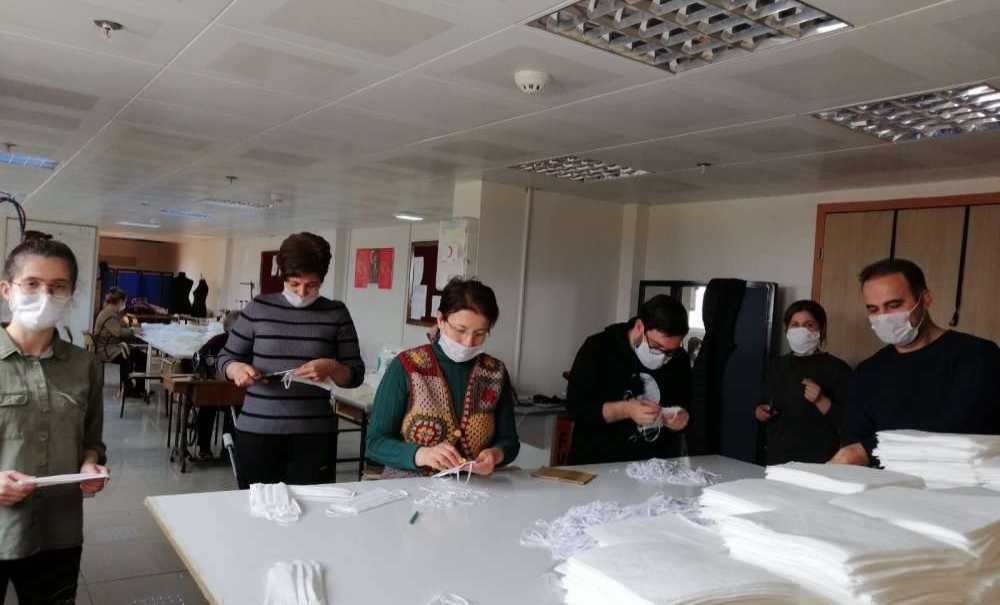 Çorlu Halk Eğitim Merkezi Maske Dikimine Başladı