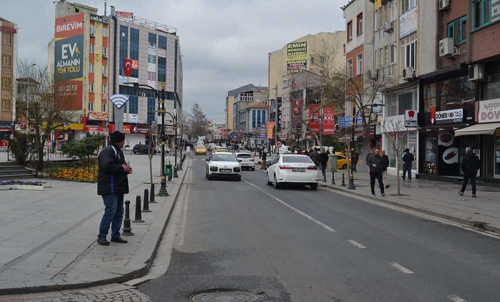 Çorlu'da Vatandaşlar Yeteri Kadar Önlem Almıyor
