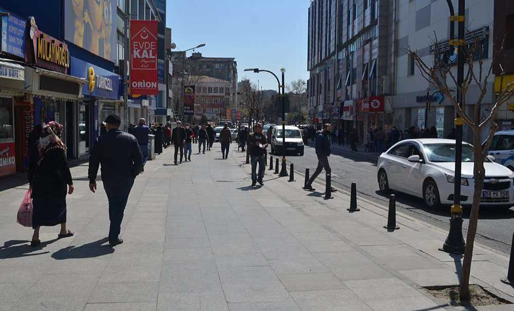 Havalar Isındıkça, Kalabalıklar Artıyor