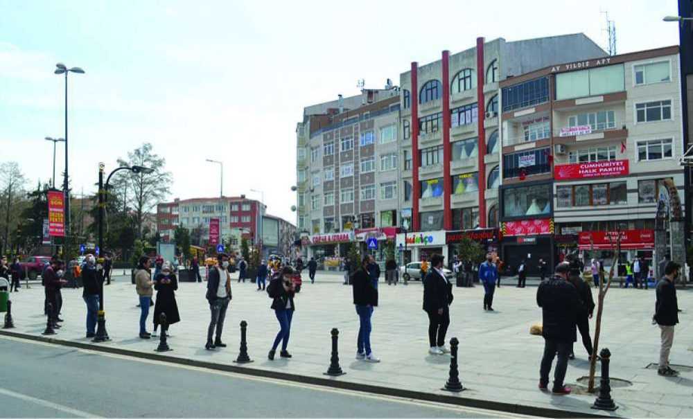 Sosyal Mesafeye Bu Kez Uydular