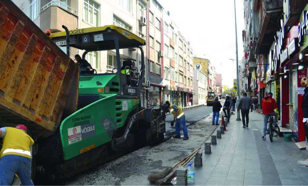 Kumyol Caddesi'ndeki Çalışmalar Devam Ediyor