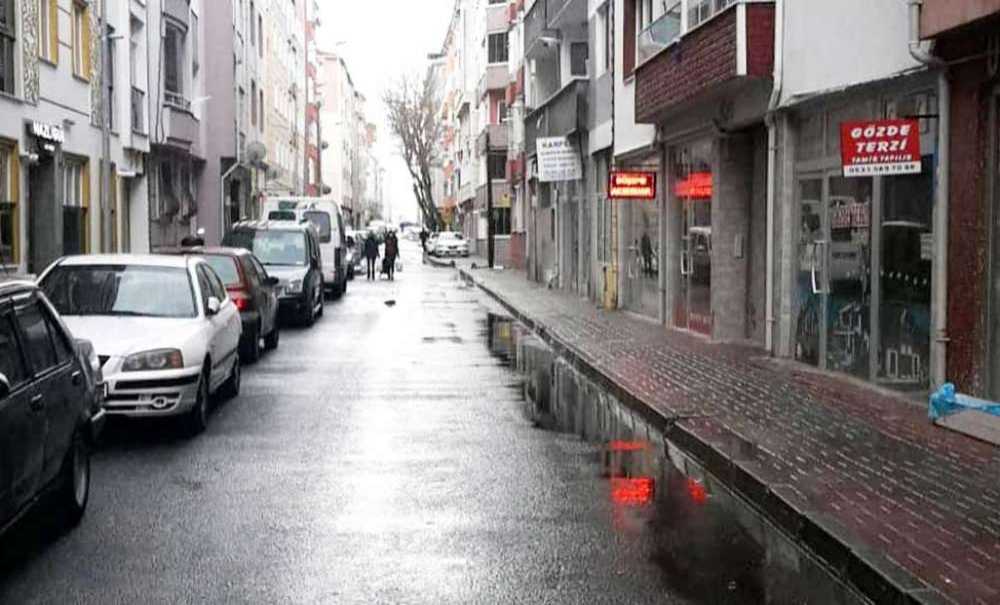 Bir Alkışta Temizlik Görevlilerine