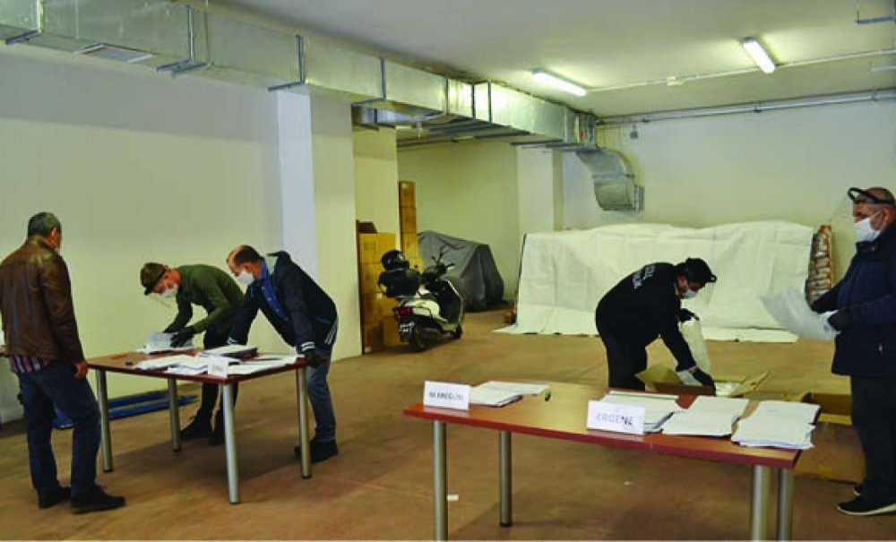 Tekirdağ Valililiği İşyerlerine 90 Bin Maske Dağıttı