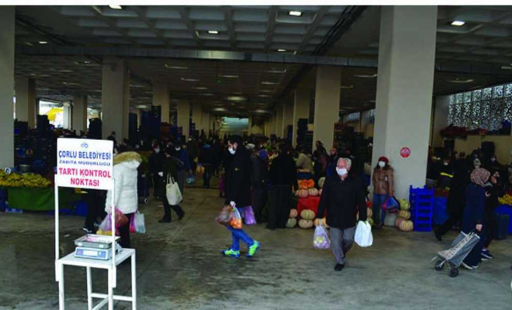 Kabin Konulunca, Uzun Kuyruklar Oluştu