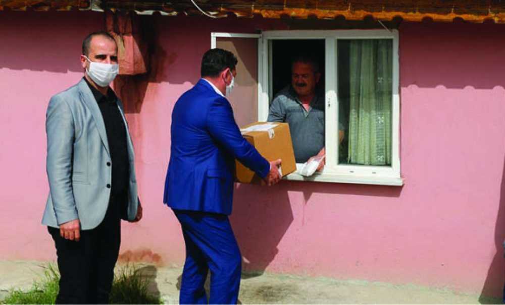 Hikmet Ata Engelli Vatandaşları Evlerinde Ziyaret Etti