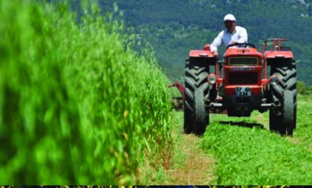 “Çiftçilerimizi Ayakta Alkışlıyoruz”
