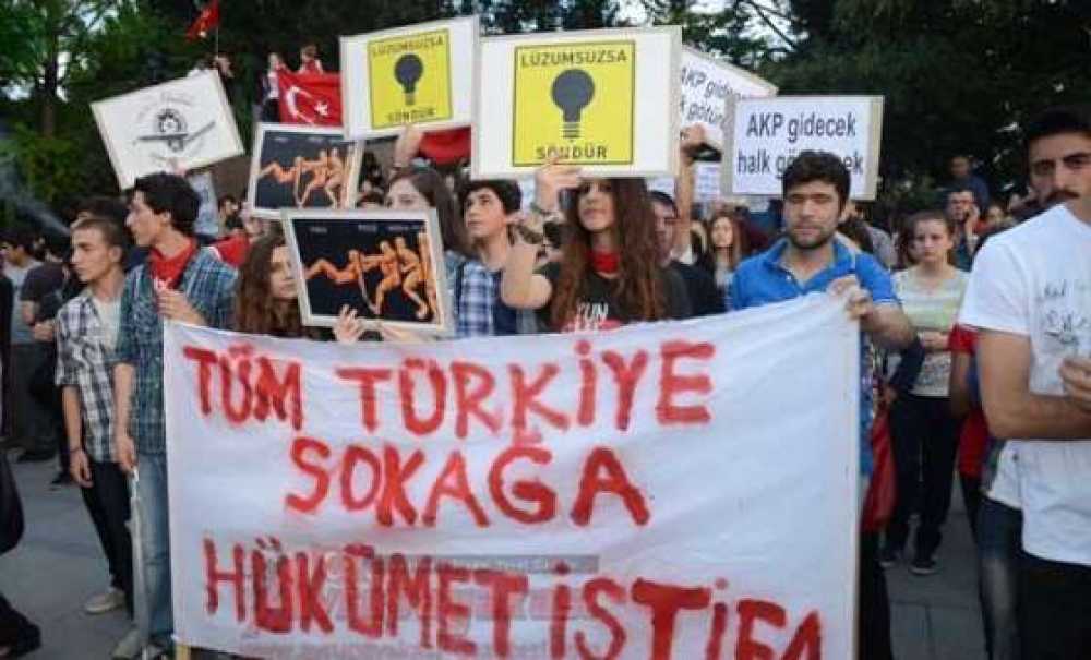 Çorlu'da Eylem Devam Ediyor