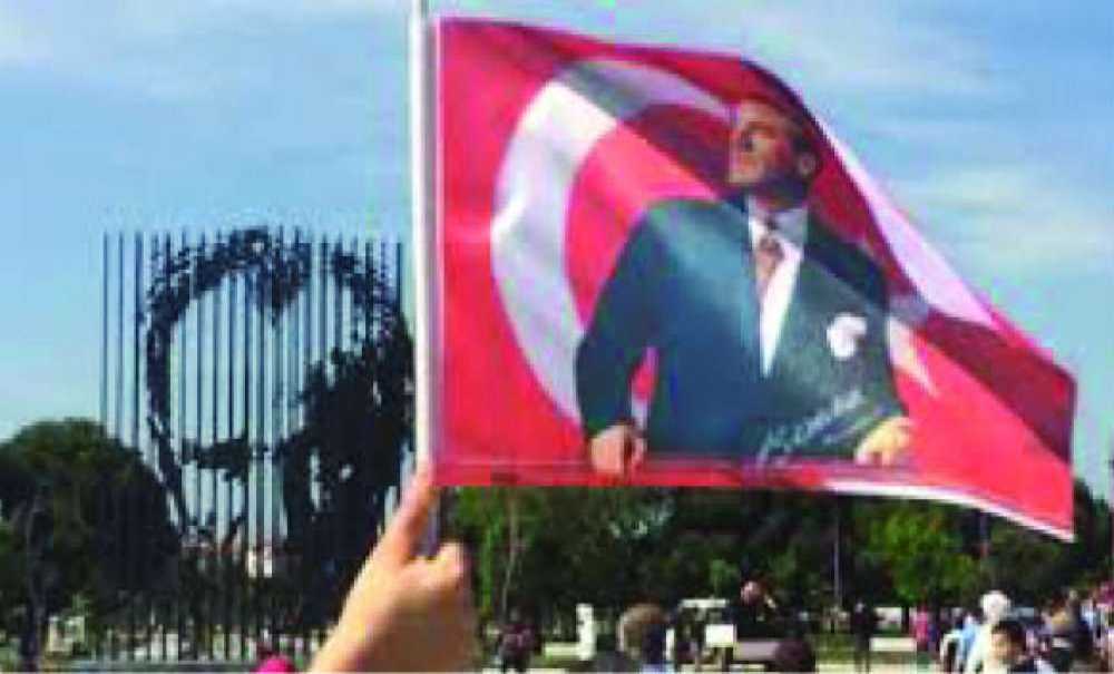 Partilerden 19 Mayıs'ta Bağımsızlık Vurgusu