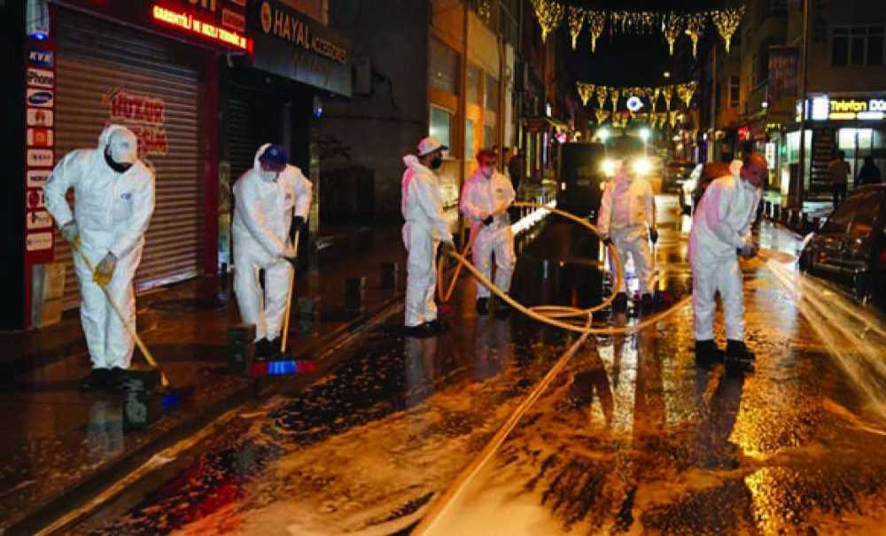 Kumyol Caddesi Baştan Sona Dezenfekte Edildi