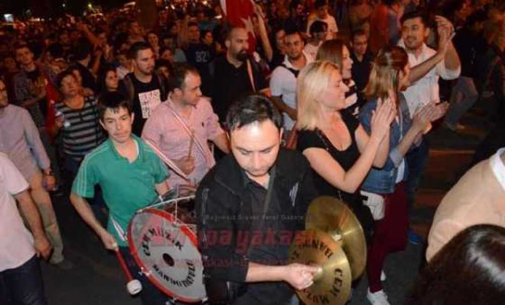 Çorlu'da Eylem Devam Ediyor