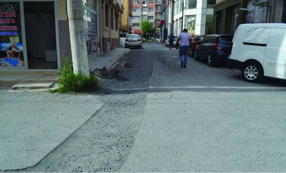 Bir Aydır Tozun Toprağın İçindeyiz