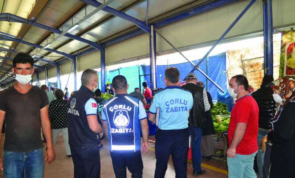 Pazar Yerinde Bayram Yoğunluğu Yaşandı