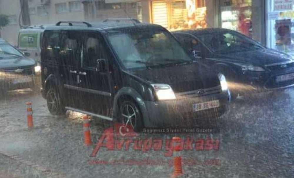 Yoğun Yağış Hayatı Olumsuz Etkiledi