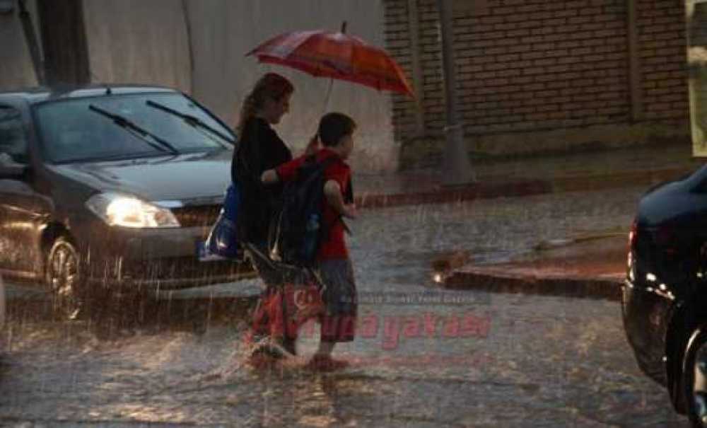 Yoğun Yağış Hayatı Olumsuz Etkiledi