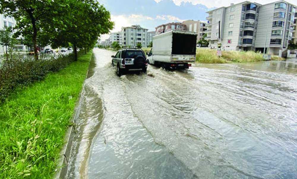Her Sağanak Yağışta Aynı Görüntü