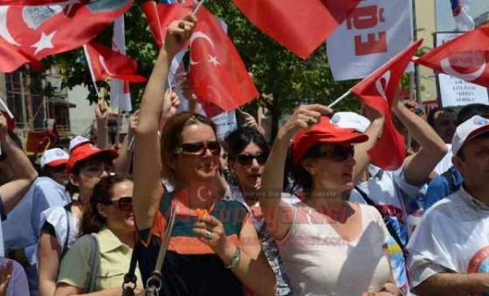 Öğretmenler Greve Çıktı