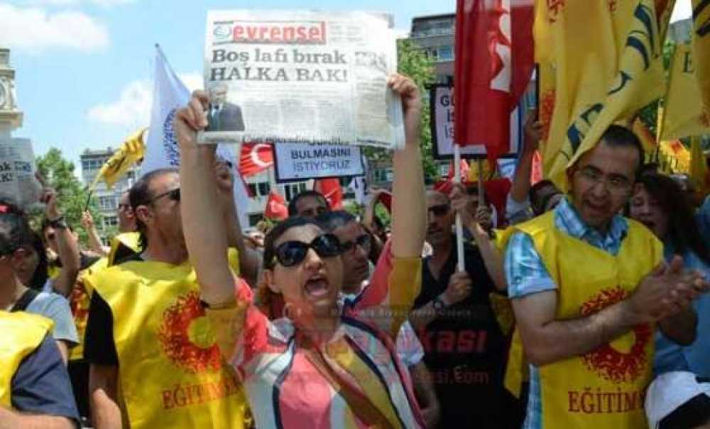 Öğretmenler Greve Çıktı