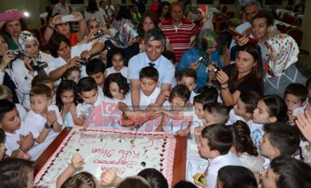 Fatih Koleji`nin 1. Sınıf Öğrencilerinden Yılsonu Balosu