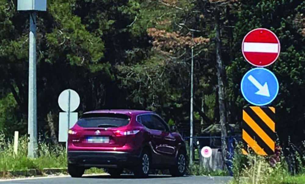 Kural Tanımaz Sürücüler Trafiği Tehlikeye Sokuyor