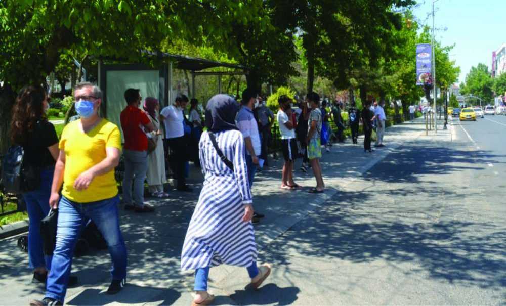 “Makam Araçlarına Binenler Halimizi Bilmez”