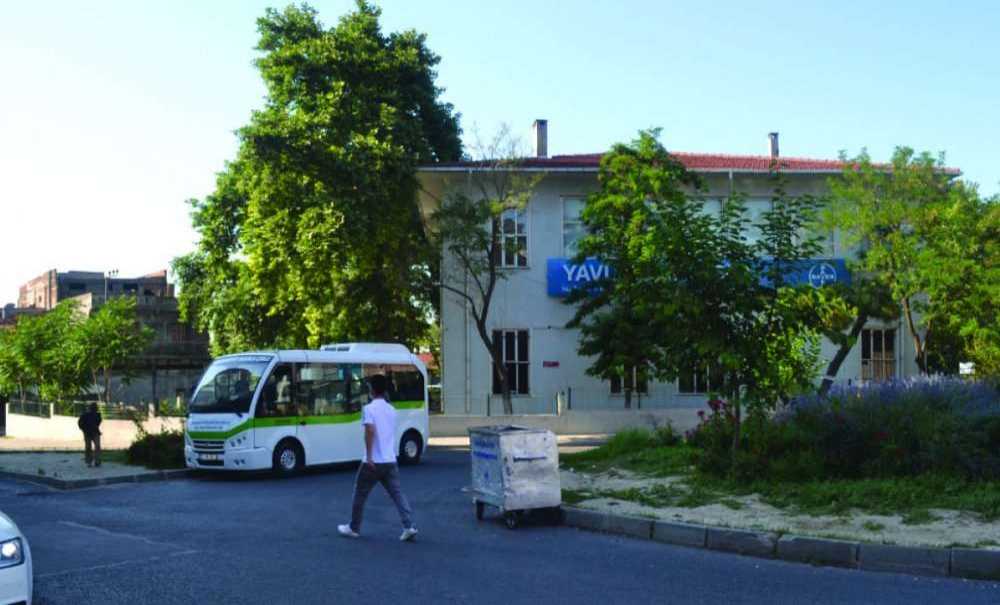 Borsa Meydanı'ndaki Minibüsçüler Dertli