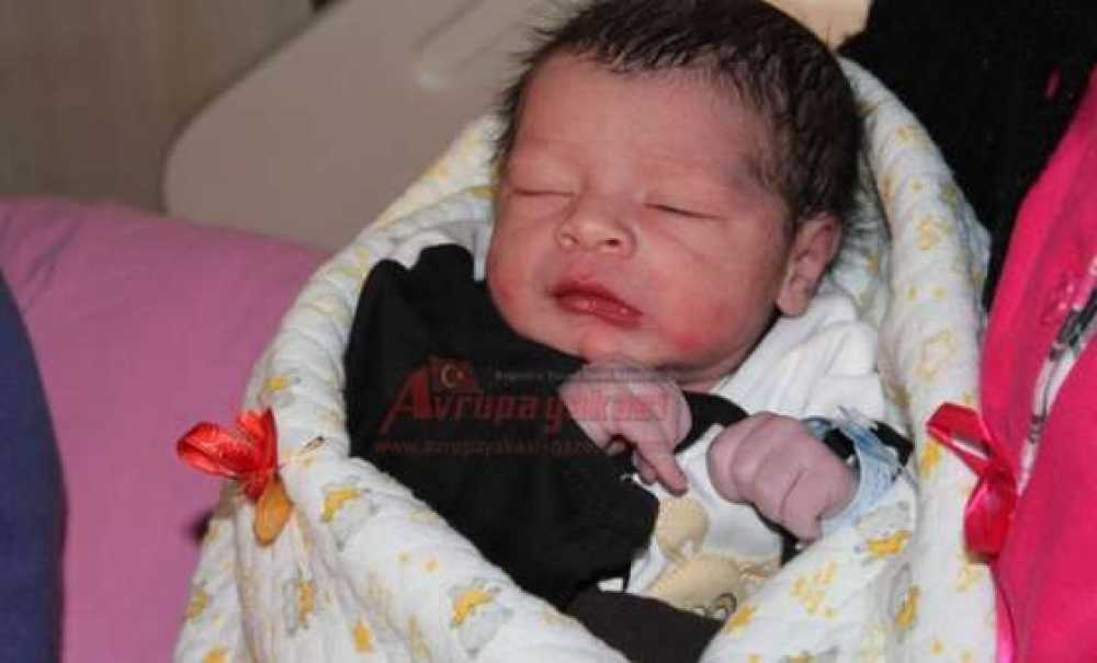 Çorlu`da Her Gün Ortalama 12 Bebek Doğuyor 4 Kişi Ölüyor