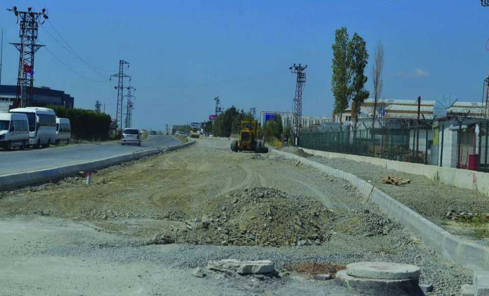 “Dünya Standartlarında Yol Yapıyoruz”