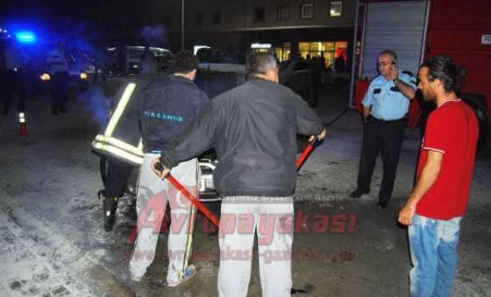 Park Halindeki Otomobil Yandı