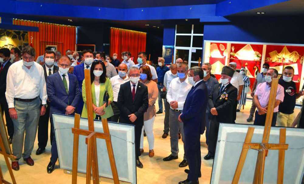 15 Temmuz Konulu Fotoğraf Ve Resim Sergisi Açıldı