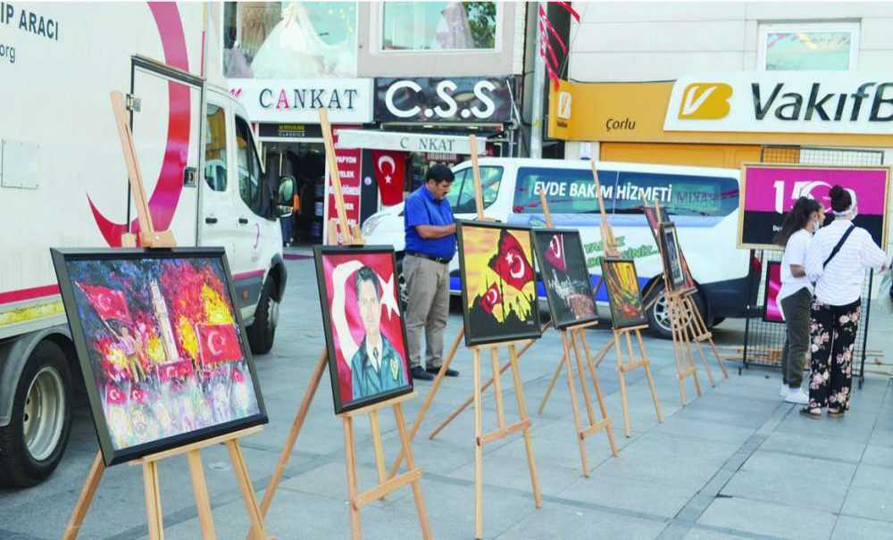 Atatürk Meydanında 15 Temmuz Sergisi