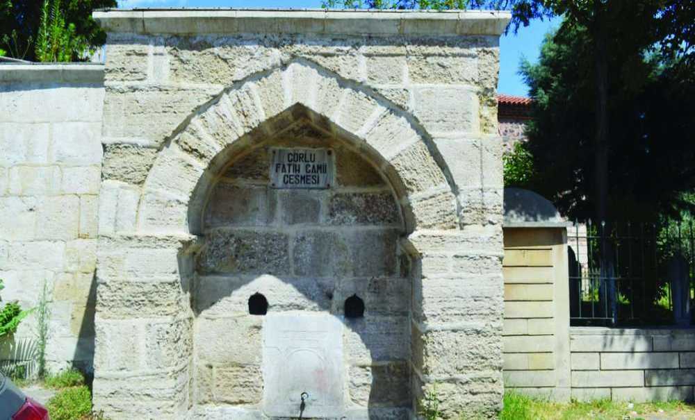 Tarihi Cami Bu Görüntüyü Hak Etmiyor