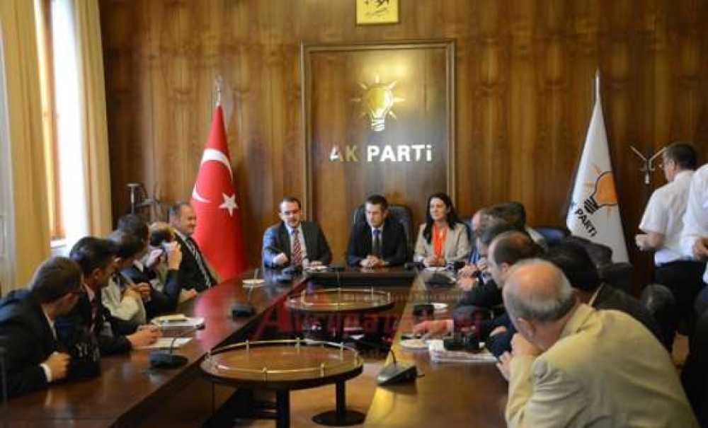 Çorlu Gazeteciler Derneği Üyeleri Adalet Bakanı Sadullah Ergin Ile Görüştü