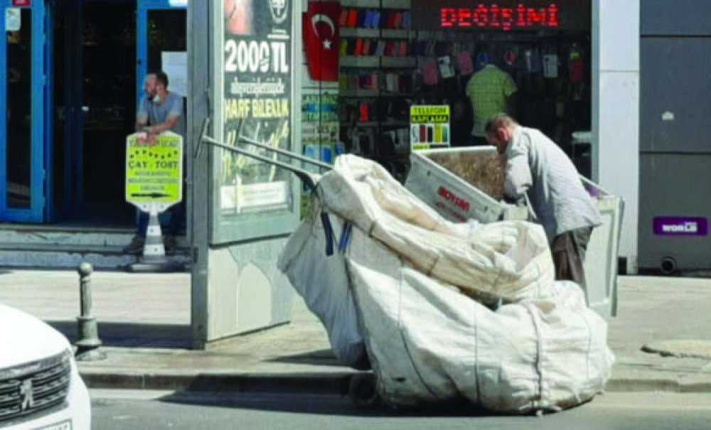 Çöplerin Karıştırılması, Kokuya Neden Oluyor