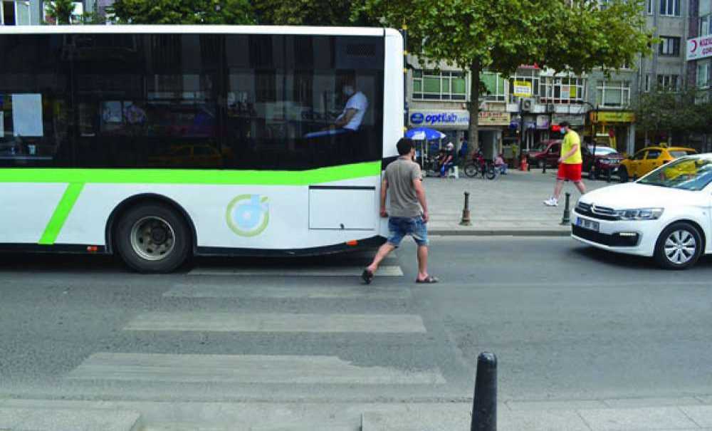 Kumyol Caddesi'ne Var, Omurtak Caddesi'ne Yok