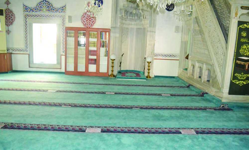 1521 Yılında Yapılan Süleymaniye Cami Temizliğiyle Dikkat Çekiyor