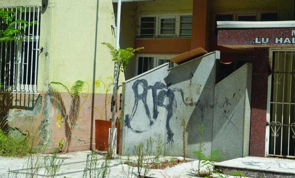 Yıkacaksanız Yıkın Artık